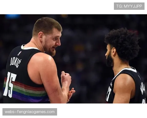 掘金与勇士季后赛首轮前瞻：约基奇高位策应体系对阵库里无球跑动哲学